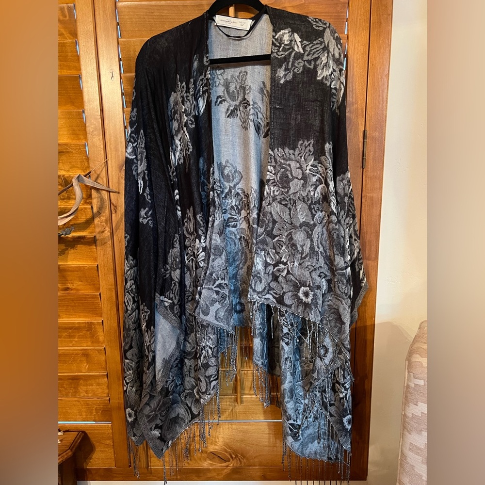 Abercrombie & Fitch Black and White Mesh Top